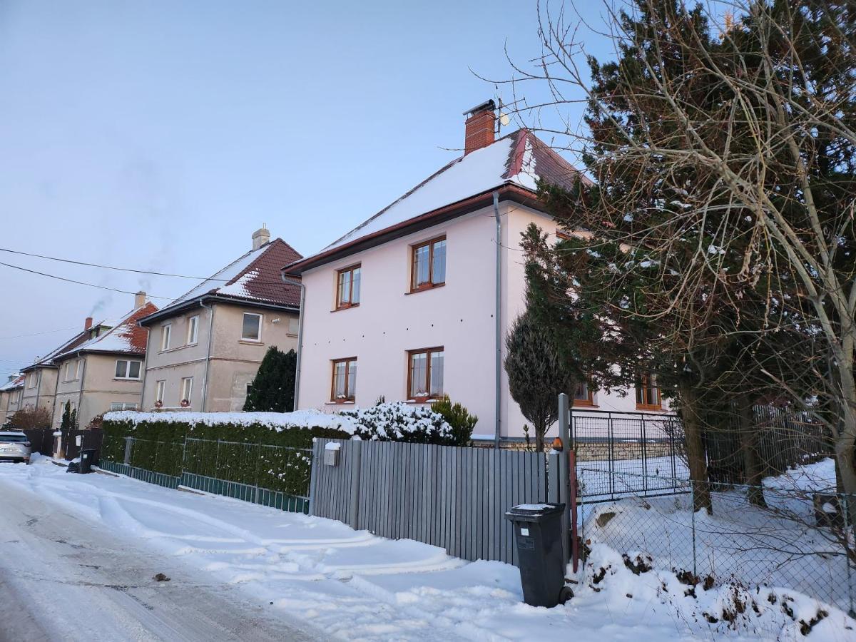 Prazdninovy Dum Varnsdorf Dış mekan fotoğraf